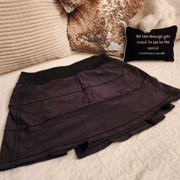 All black Lululemon Pace Rival mid-rise tennis skirt size 4 - Picture 4 of 11